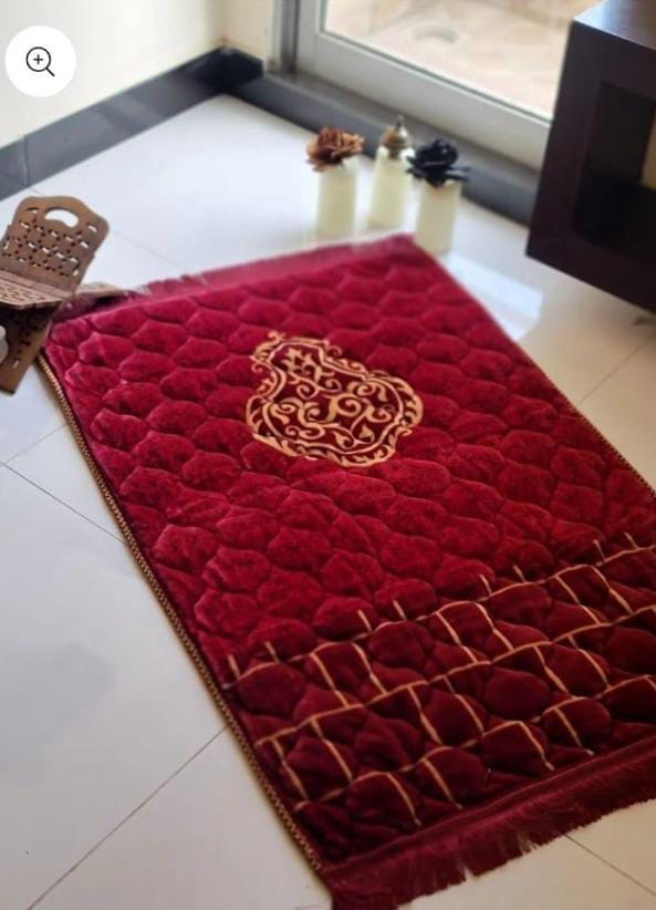 Luxury Velvet Embossed Prayer Mat – Soft Comfortable Muslim Janamaz