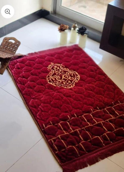 Luxury Velvet Embossed Prayer Mat – Soft Comfortable Muslim Janamaz