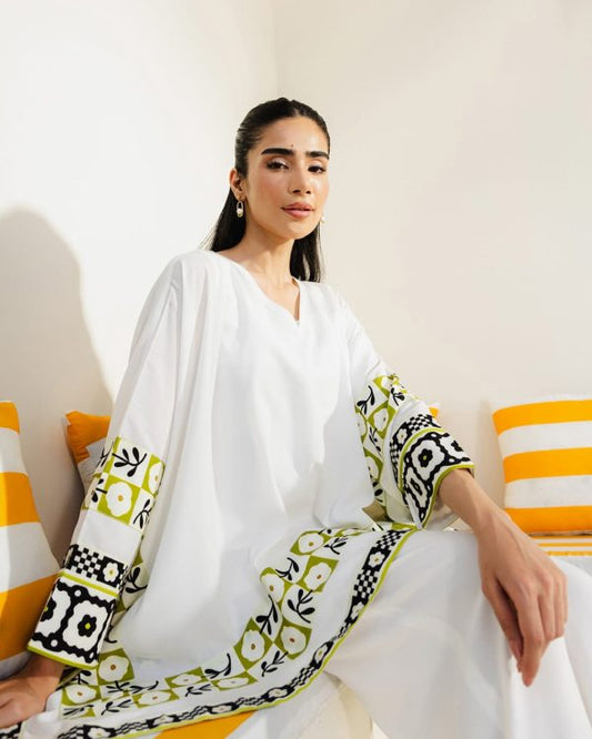Women’s 3-piece Swiss Lawn Printed Suit – White, Medium Size, Shirt, Trouser & Inner Set,
